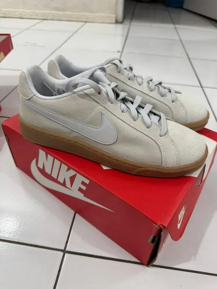 Nike Women's Court Royale Suede Shoes - Pure Platinum