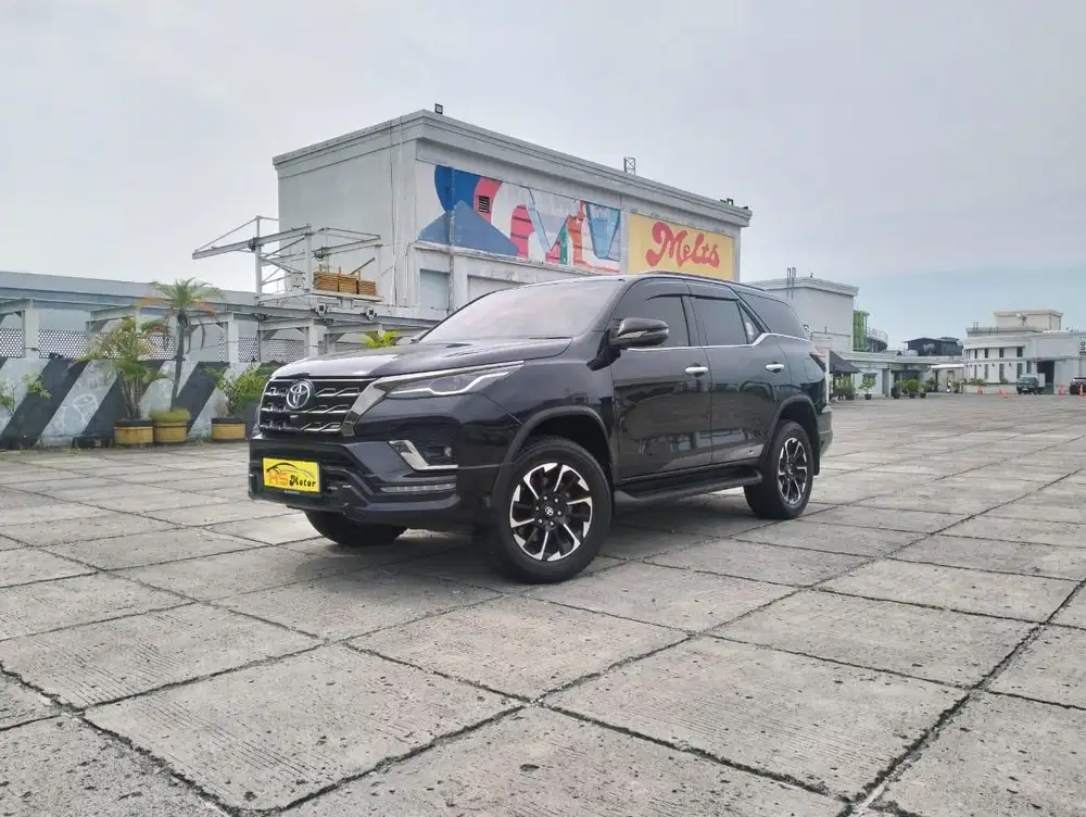 Toyota Fortuner 2.8 GR Sport 4x2 Metic 2022
