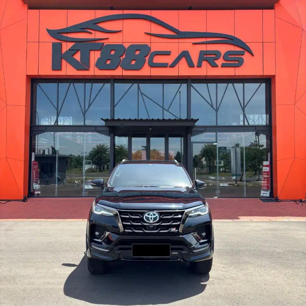 FORTUNER GR 2.8 SOLAR MATIC 2022