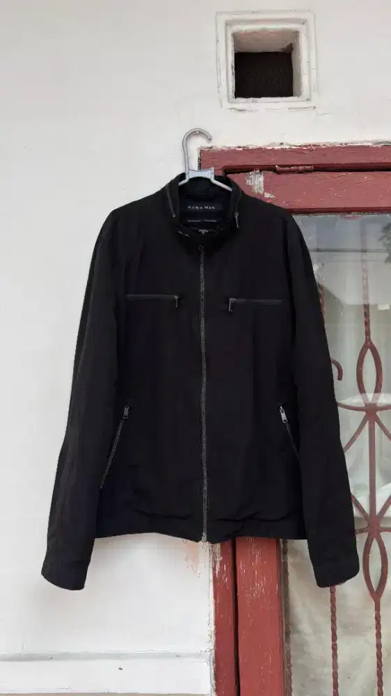 Jaket Zara man.