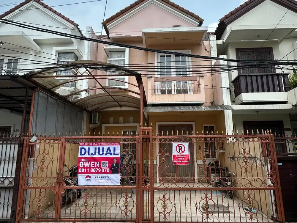 Dijual Cepat Rumah 2 Lantai Rapi Siap Huni di Taman Semanan Indah