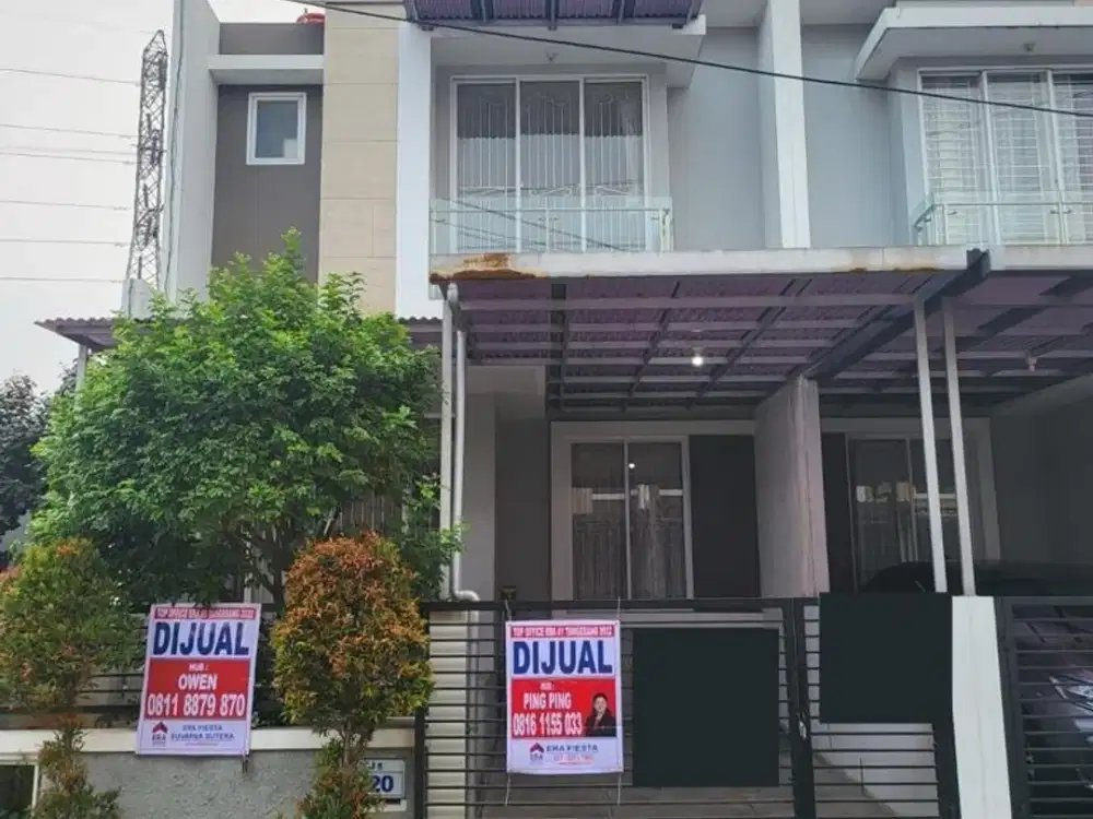 Dijual Cepat Rumah 2 Lantai Rapi Siap Huni di Taman Semanan Indah