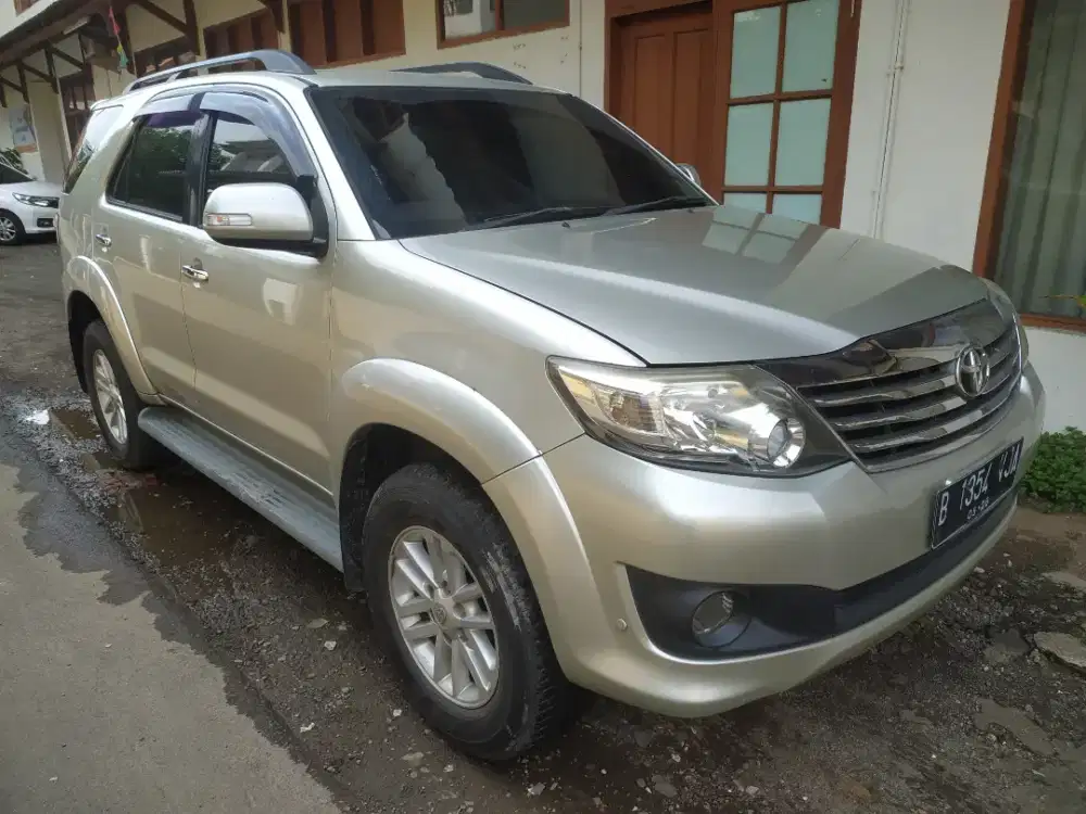 Cash Toyota Fortuner G Matic 2011 Diesel