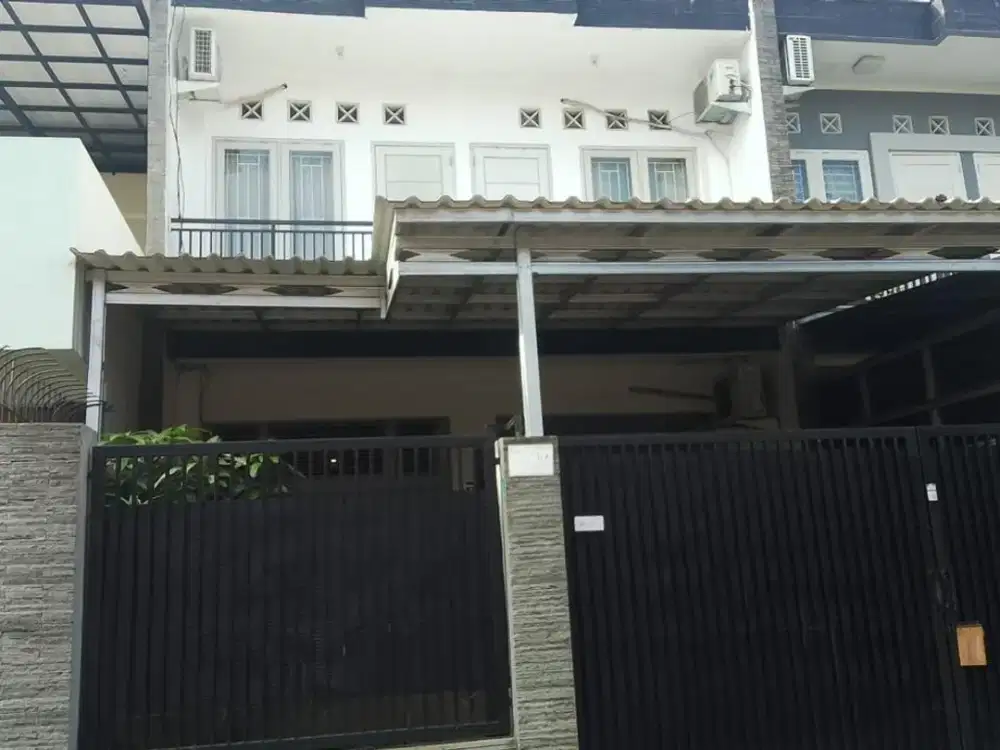 Dijual Rumah 2 Lantai Free AC Dekat Pusat Kota Ciledug Tangsel