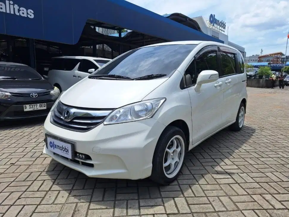 LOW DP Honda Freed 1.5 S Bensin-AT 2013 SYW