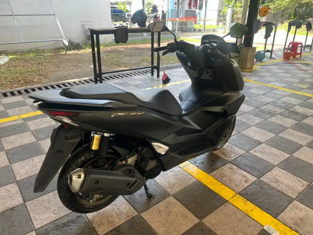 HONDA PCX 160 ABS ROADSYNC 2025 CONNECTED (TYPE TERTINGGI)