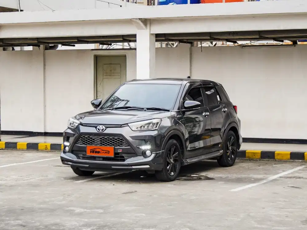 Raize GR Turbo 1.0 AT abu abu 2024