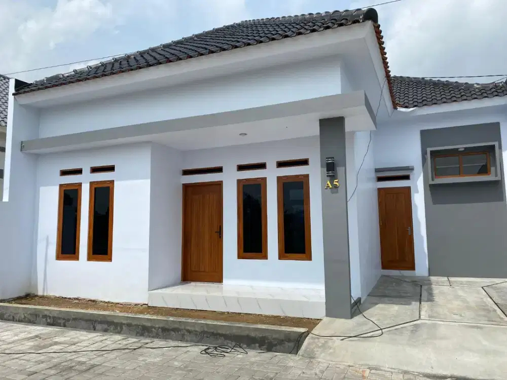 Dijual rumah free desain di solo raya luas tanah 106 meter lokasi Gentan Sukoharjo harga NEGO