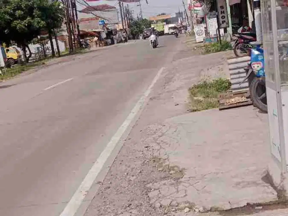 Dijual tanah dan bangunan rumah jl ry legok