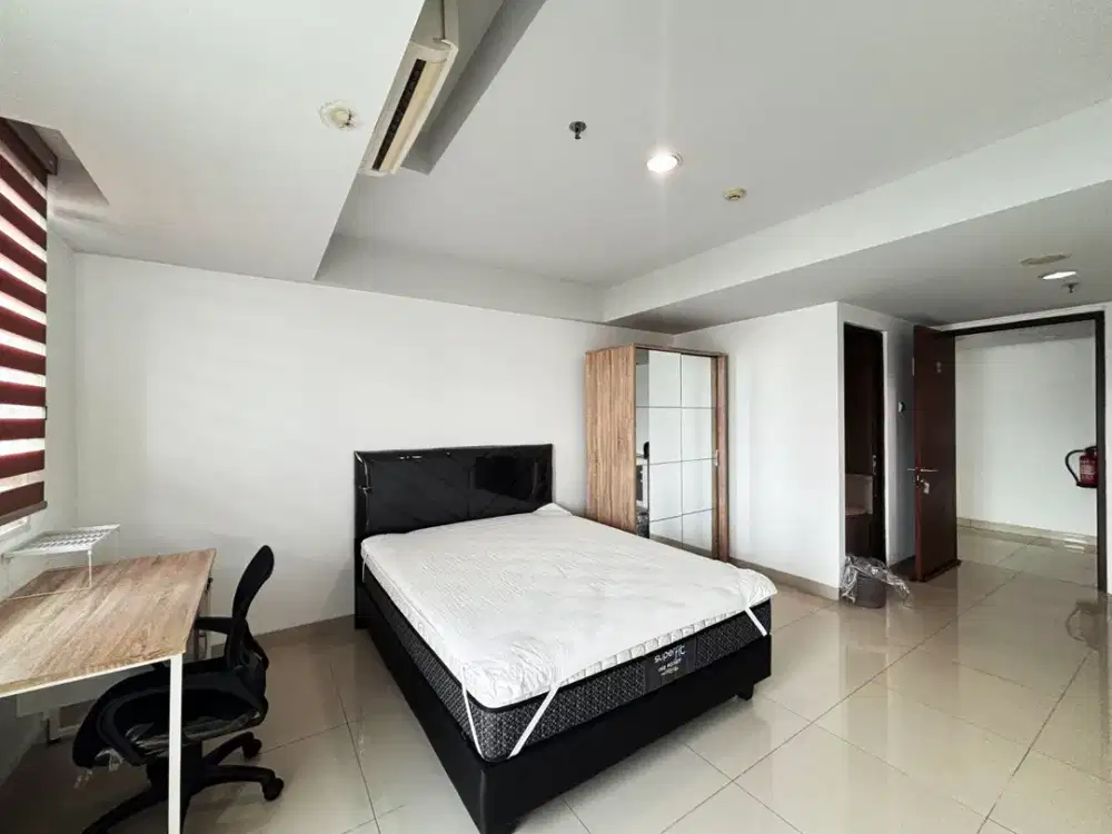 Disewakan Apartemen Springhill Terrace Tower Sandalwood Studio Semi Furnish View Golf Dan Laut