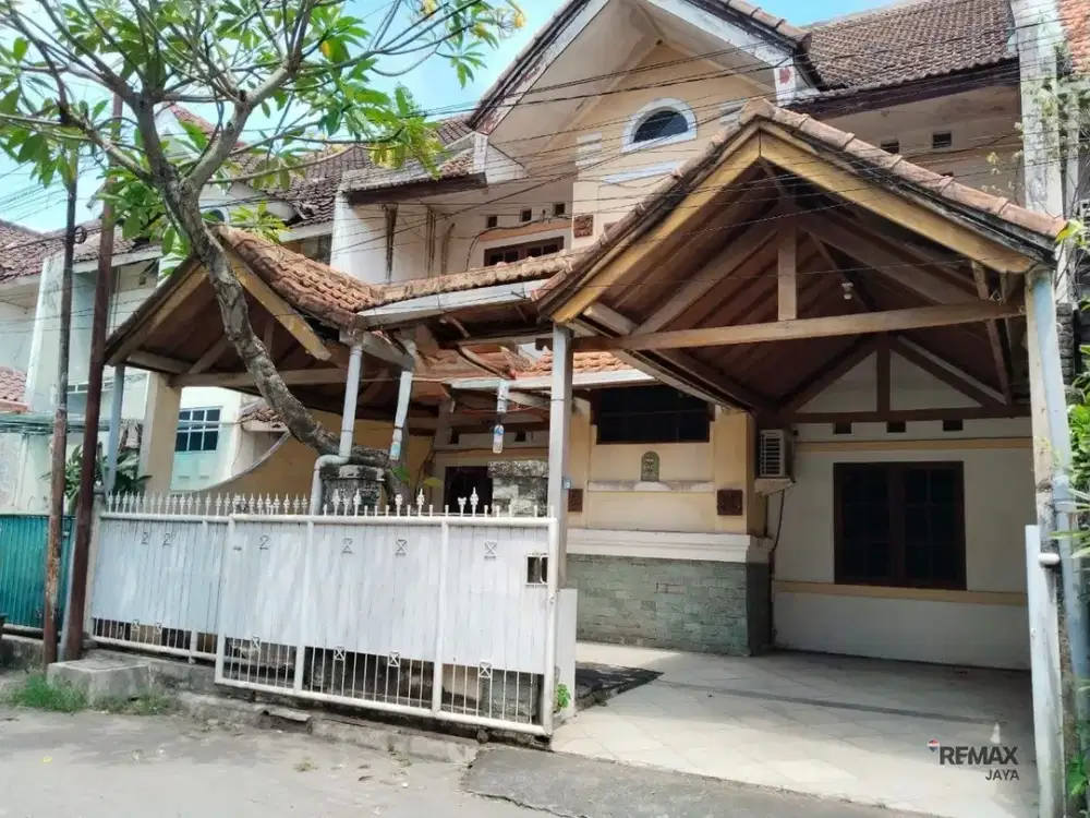 Rumah Bagus Full Furnished Dijual, di Pemogan, Denpasar Area