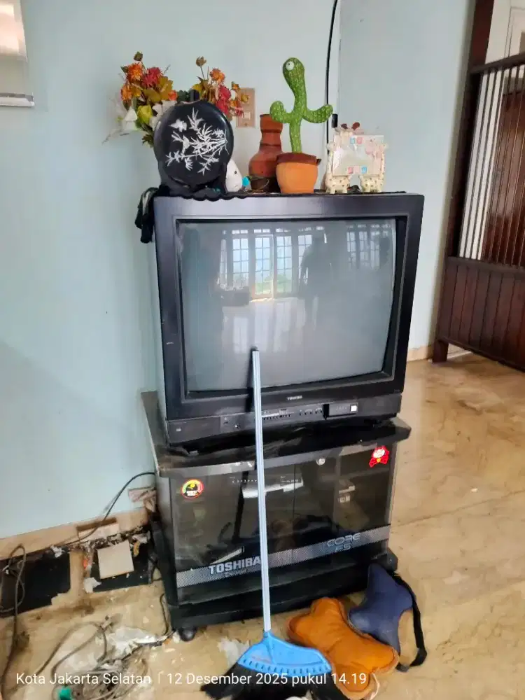Jual tv bekas 32 inc toshiba