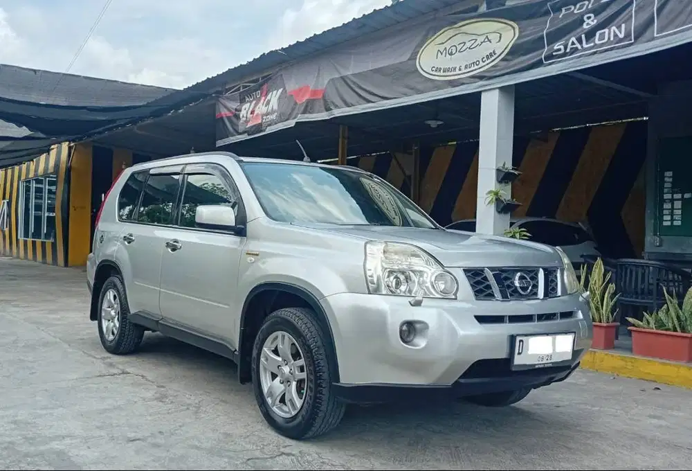Nissan XTrail 2.0 Matic CBU thn 2010