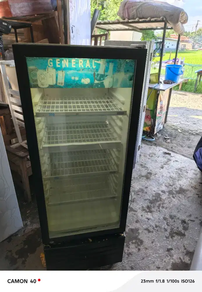 Dijual Showcase 4 rak Merk General Kondisi normal dan dingin