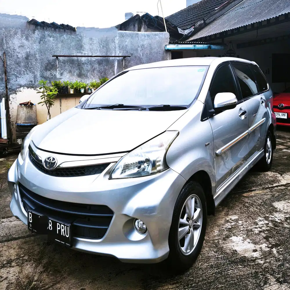 Toyota Avanza Veloz 1.5 Luxury