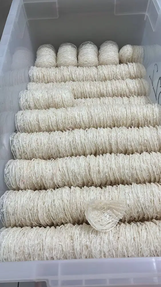 DICARI KARYAWAN CEWEK UMUR 18-25 TAHUN