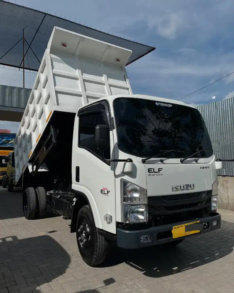 Isuzu NMR 81U HD 2023