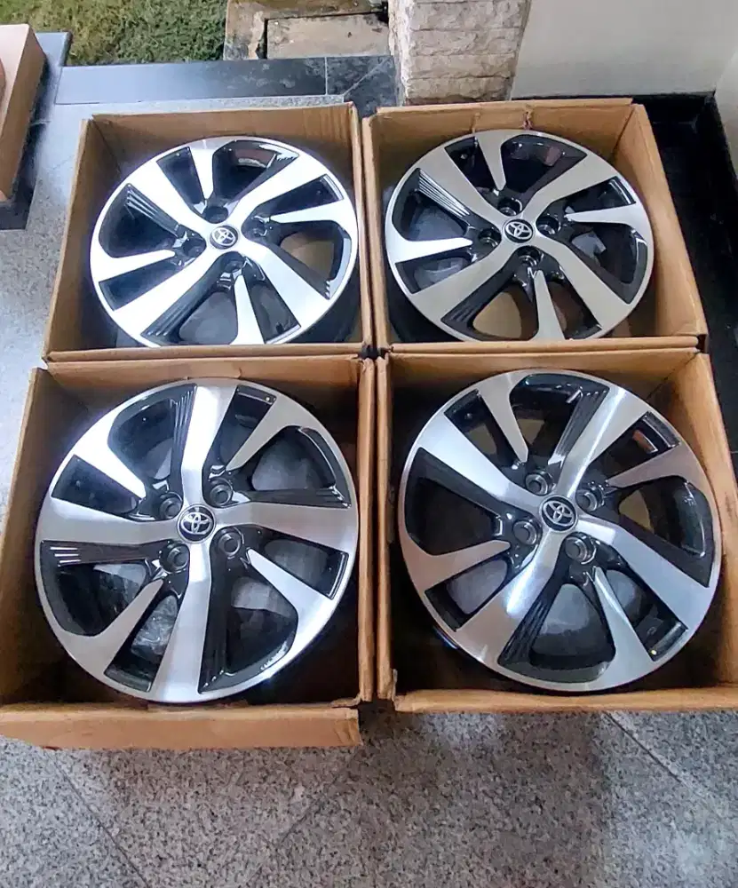 Velg Yaris Trd Sportivo R16 Original Toyota Mulus Seperti Baru