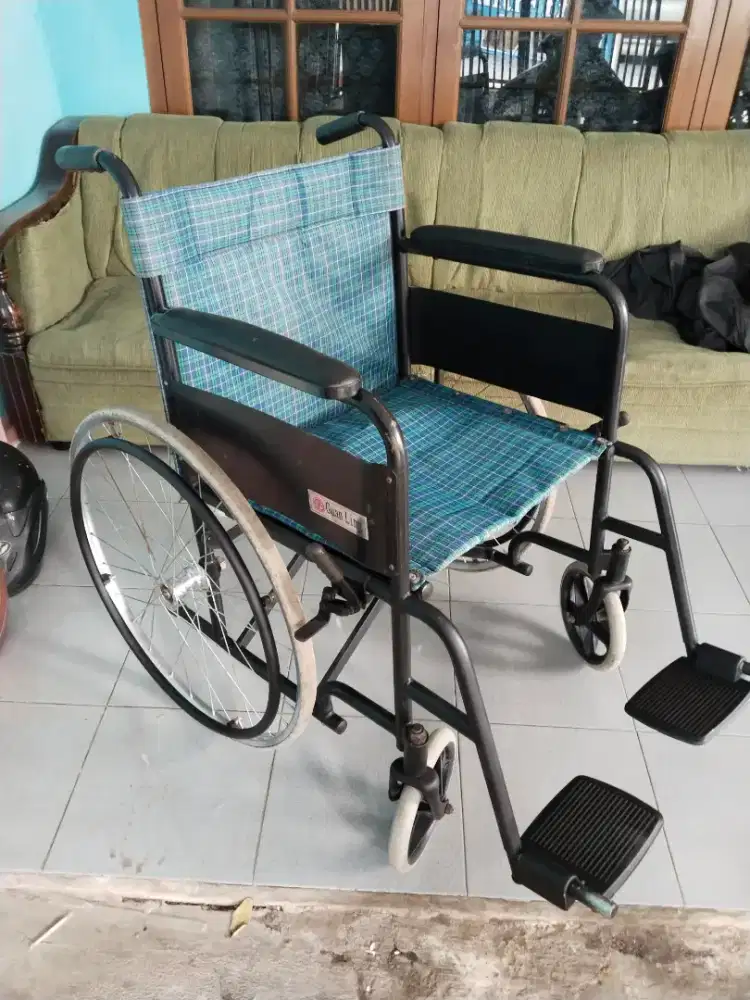 DIJUAL kursi roda bekas masih layak pakai