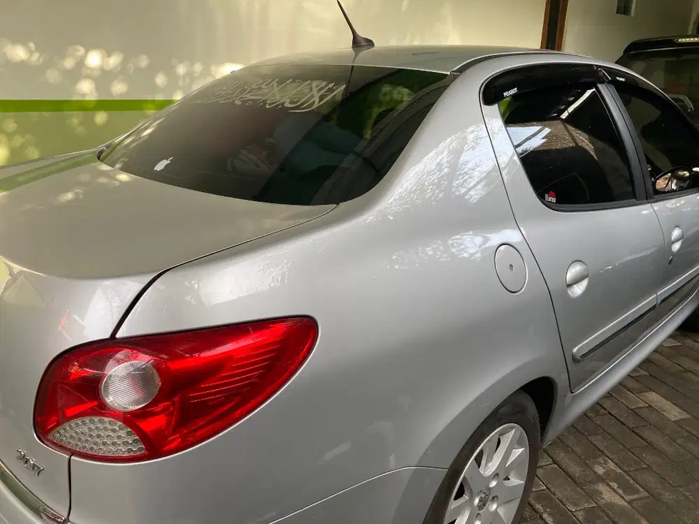 Jual Peugeot 207 sedan th 2011