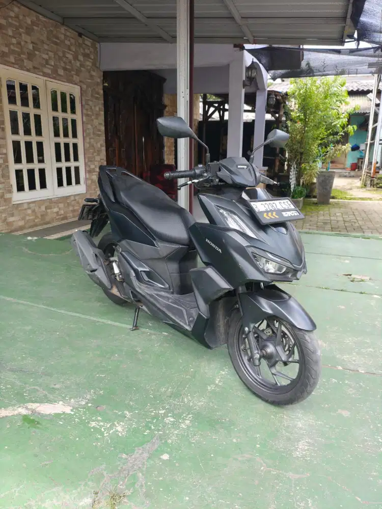 Mahar .. honda vario 160 cc hitam