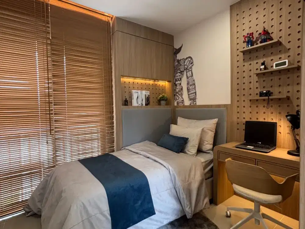 Best Deal! Rumah Baru Malibu Village 3 Lantai, Dekat Aeon Mal & Summarecon Mall serpong