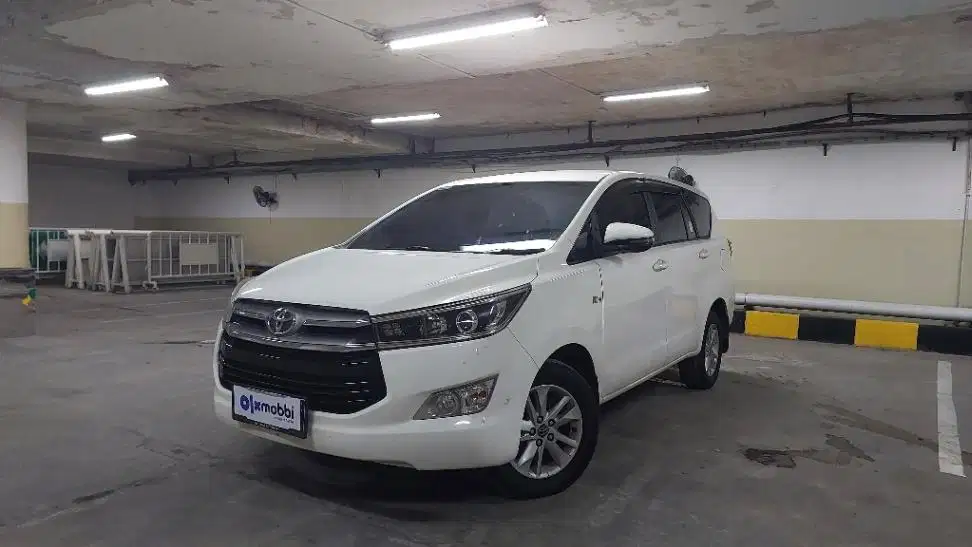 Toyota Kijang Innova  2.0 V Bensin-AT 2018 Hitam
