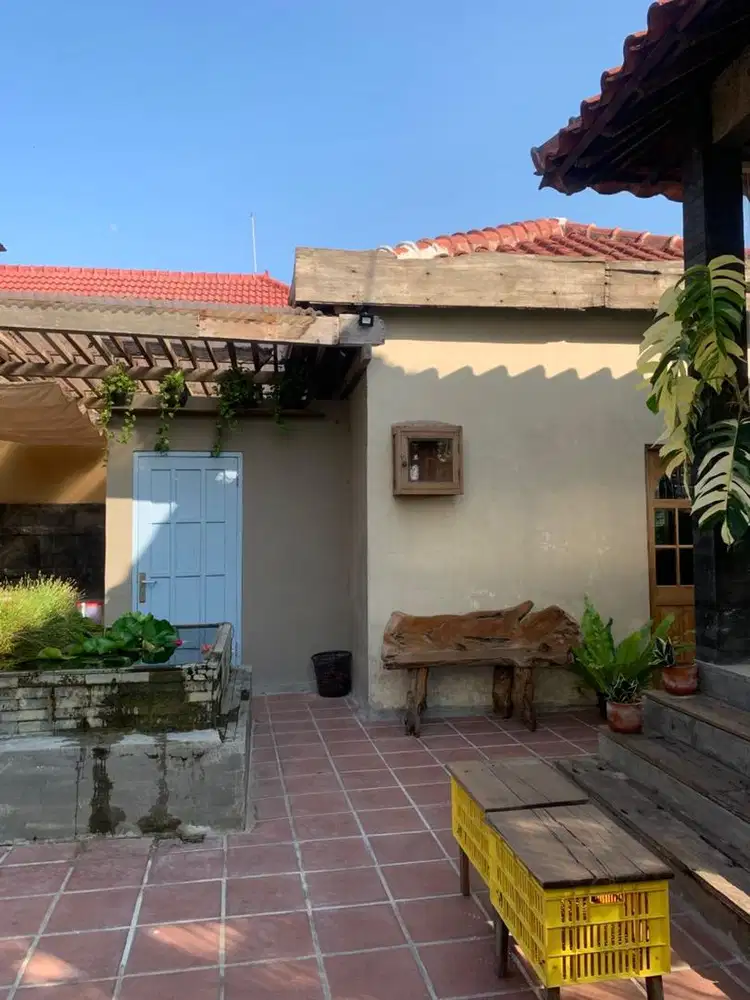 Bangunan Cafe Siap Buka