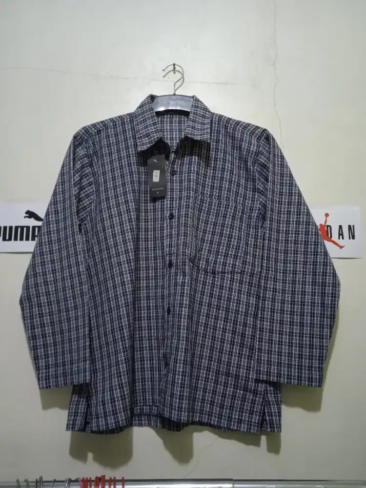 Kemeja Pria Kotak-Kotak / Flannel Style — Kondisi Bagus