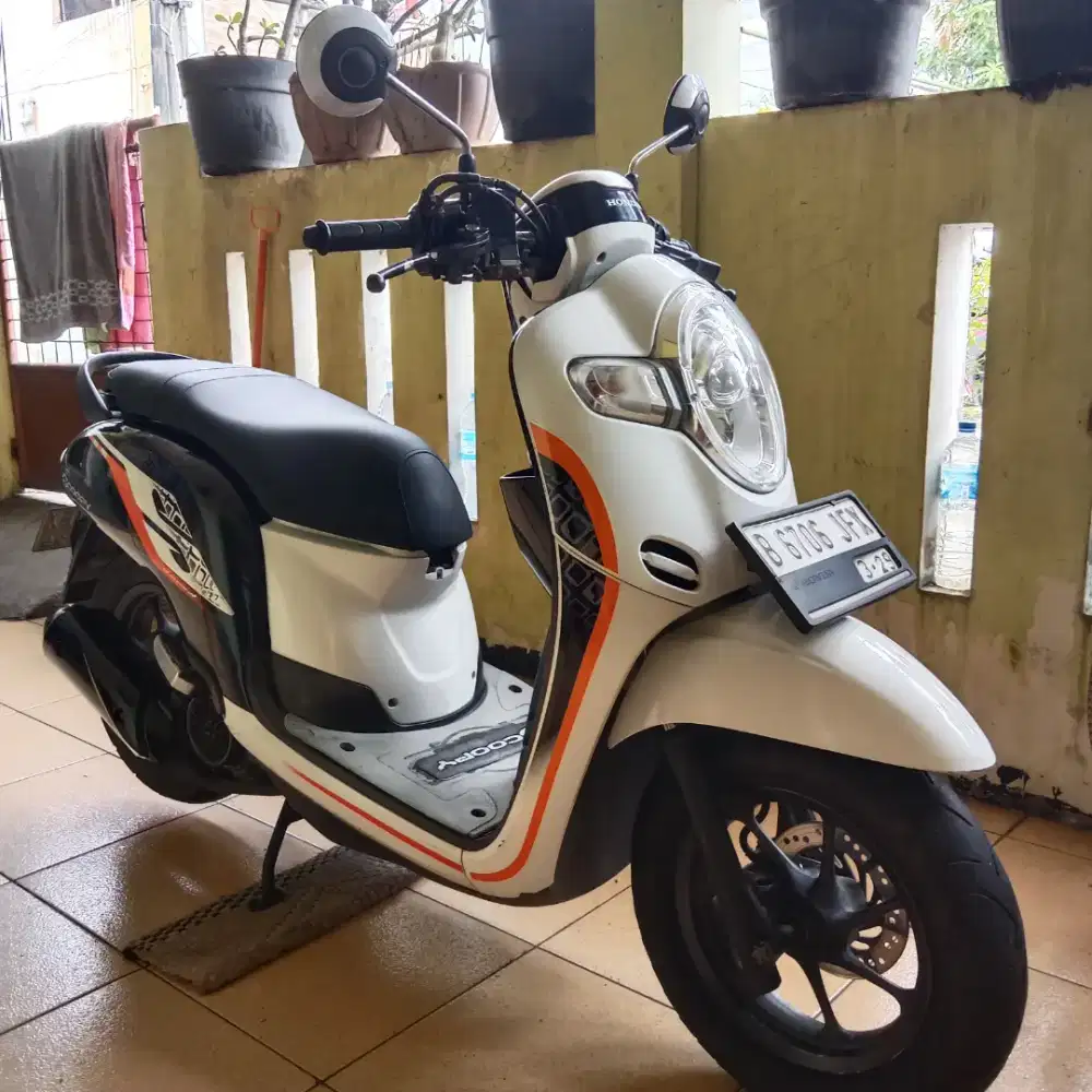 Honda scoopy donat 2019