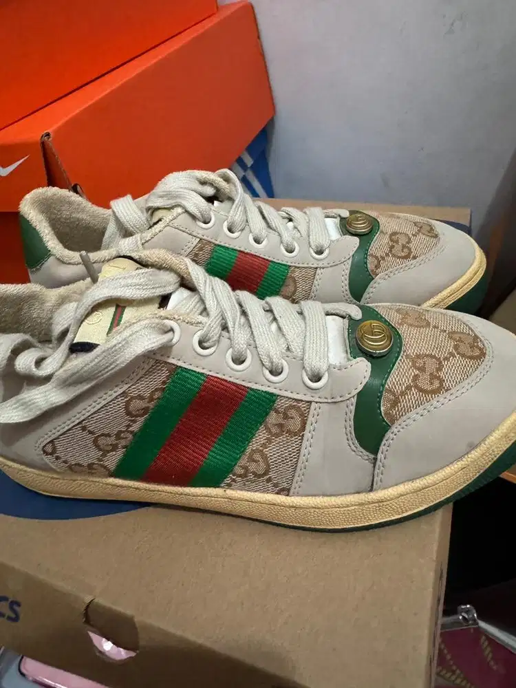 Sepatu Gucci size 37