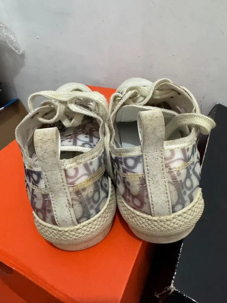 Sepatu Dior size 39