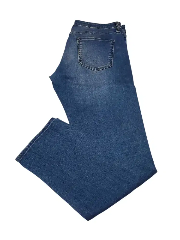 Celana uniqlo pria dan wanita model sobek sobek