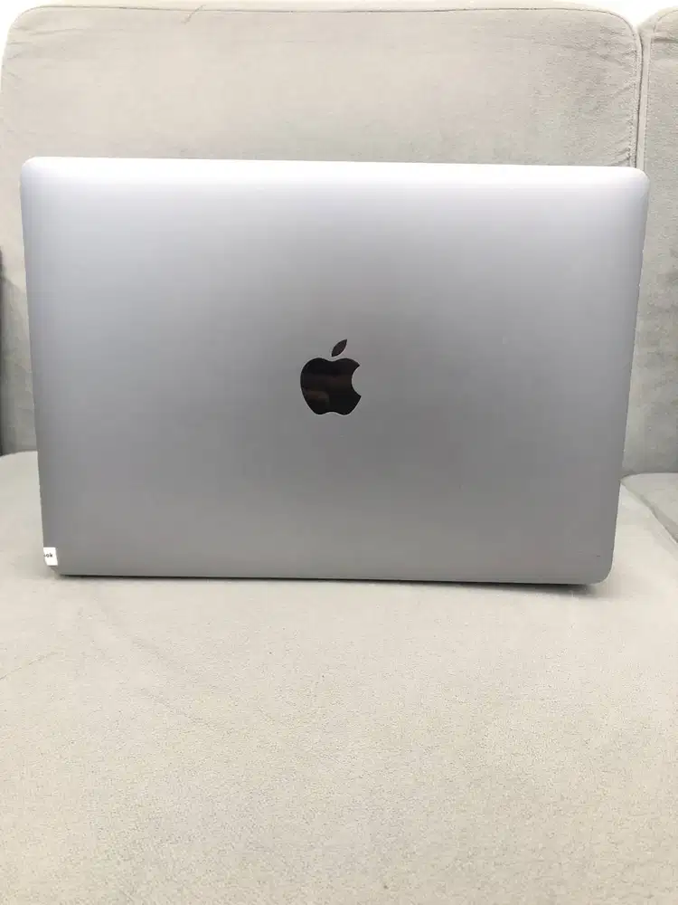 MacBook Air M1 2020 • 8/128GB • Space Grey