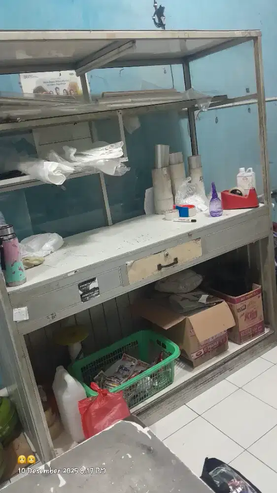 etalase bekas mi