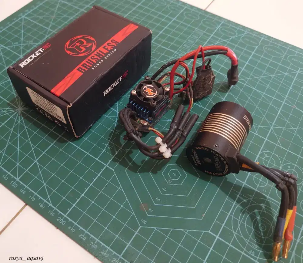 Combo brushless hobbywing EZRUN 60A-SL MOTOR SURPASS ROCKET 3650