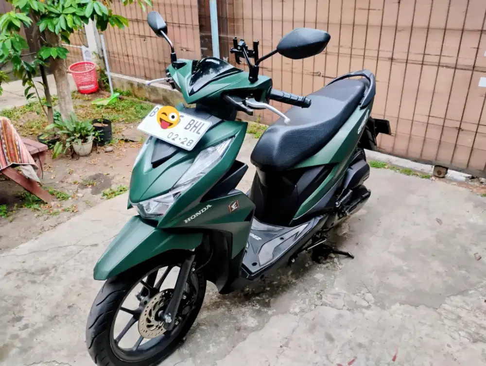 Honda Beat Deluxe CBS ISS 2023 Hijau