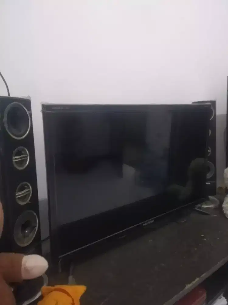 Jual LCD polytron 32 Inc + salon