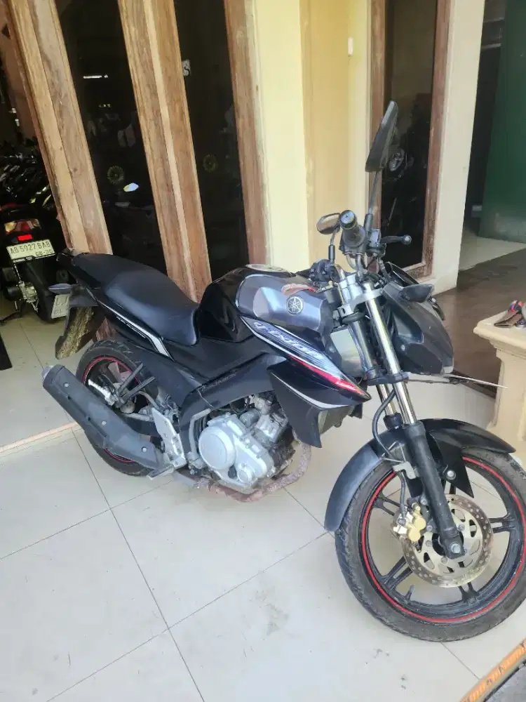Vixion Nvl lighning hitam 2013 gbm