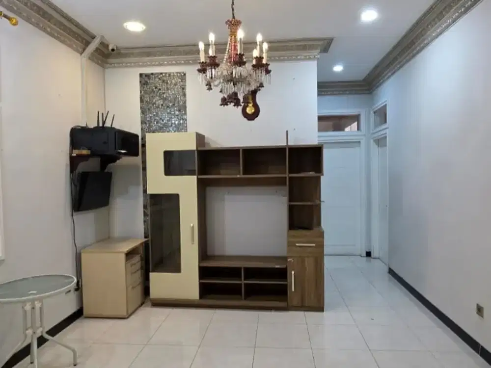 DIJUAL RUMAH SEMI FURNISHED 2 LANTAI – KELAPA GADING, JAKARTA UTARA