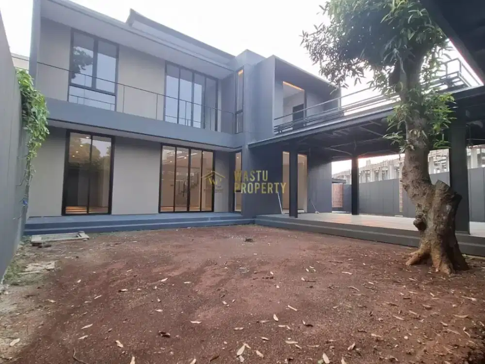 RUMAH MEWAH 2 LANTAI SIAP HUNI & LOKASI PREMIUM DI TANGERANG SELATAN