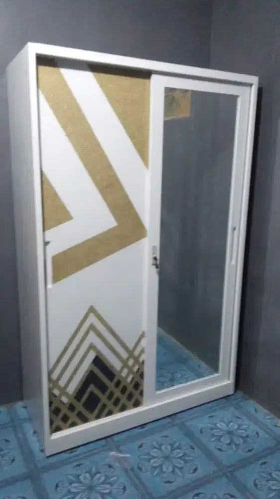 Almari besi ukuran 120