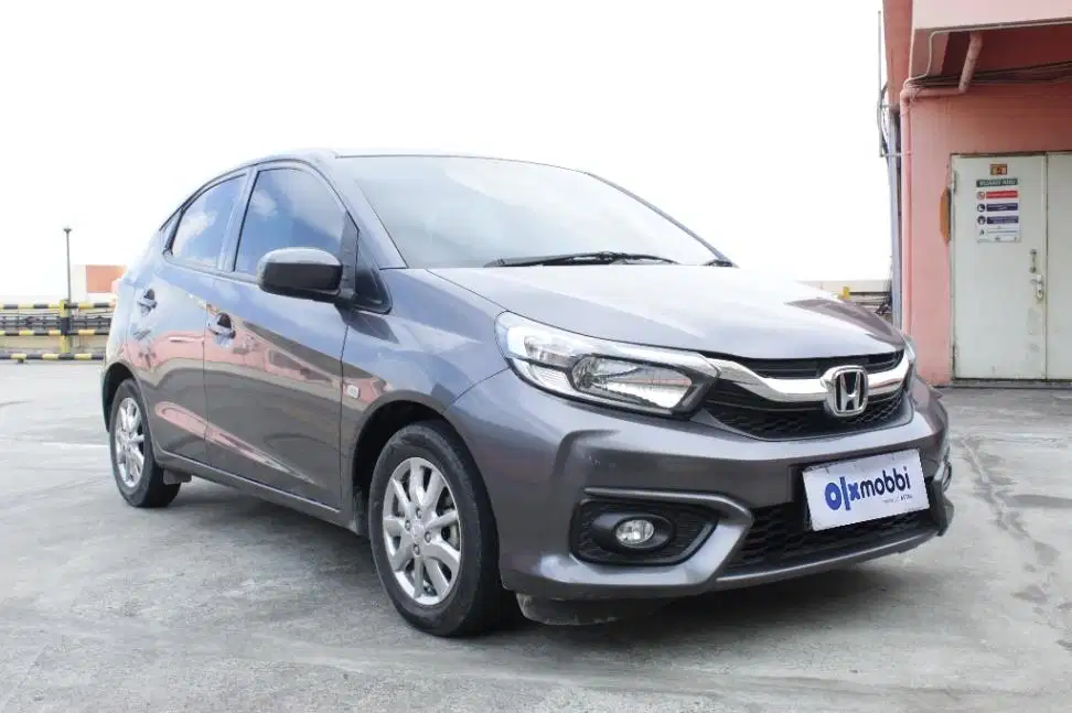 TDP 8,JT Honda Brio Satya 1.2 E Bensin-AT Abu-Abu 2021