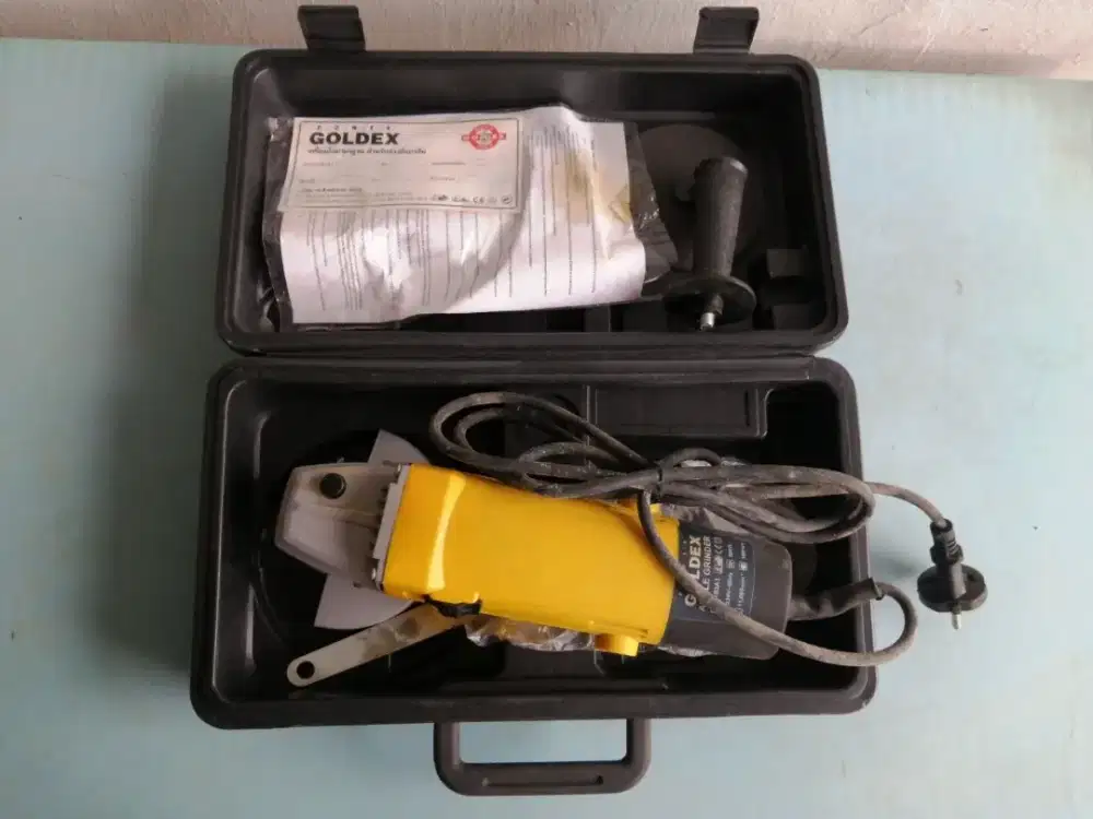 Power Goldex Angle Grinder

Gerinda