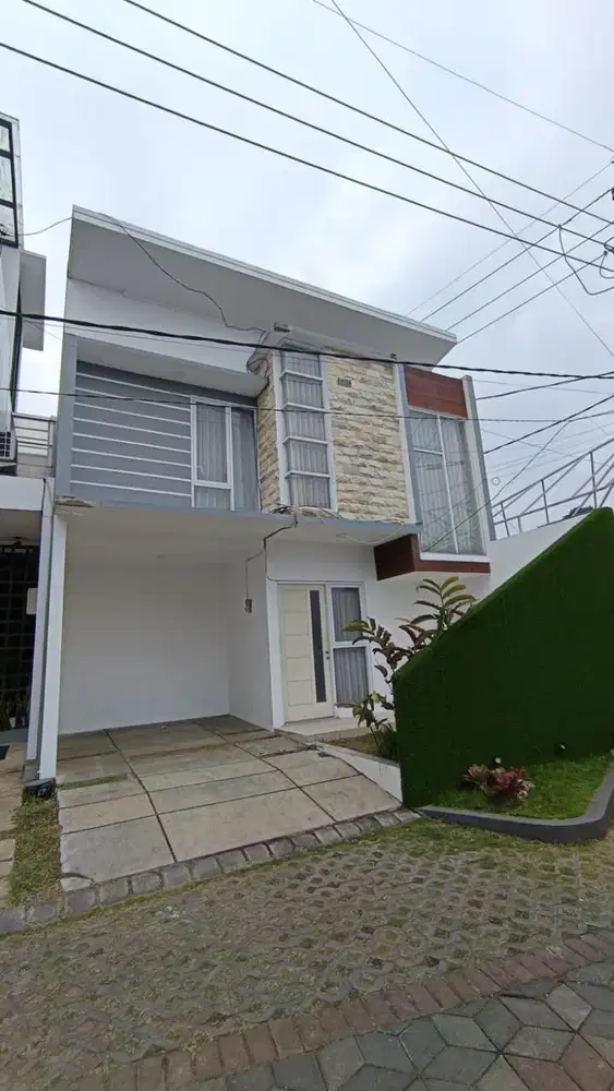 Di jual cepat rumah siap huni di daerah Batu Malang !!