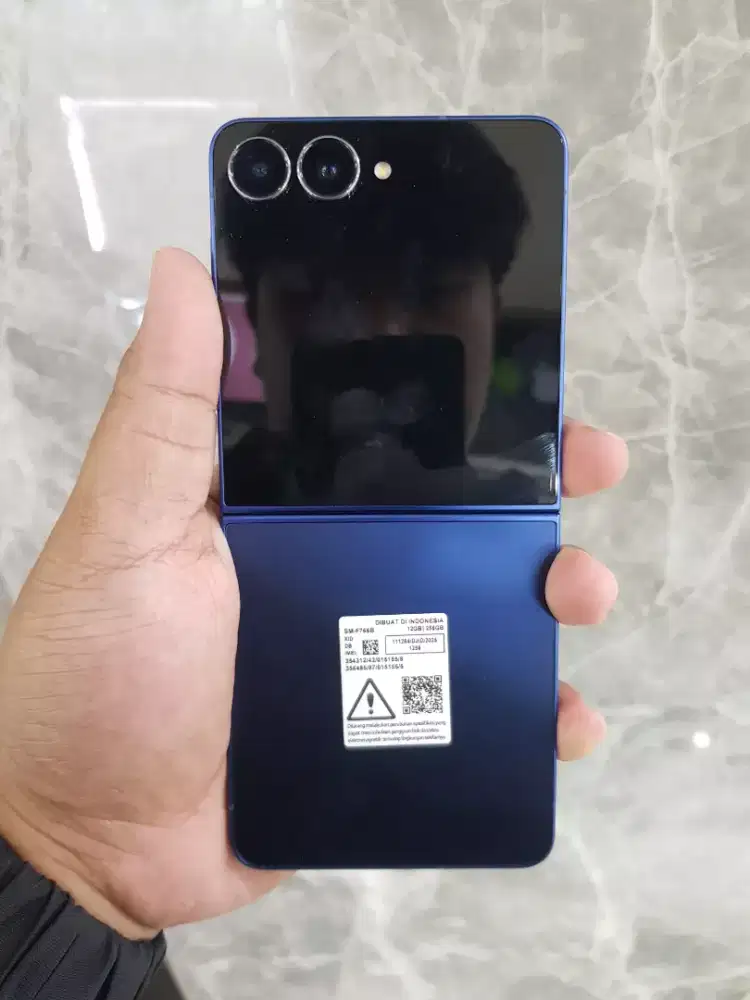 Samsung Z Flip 7 12/256 GB. Second Like New