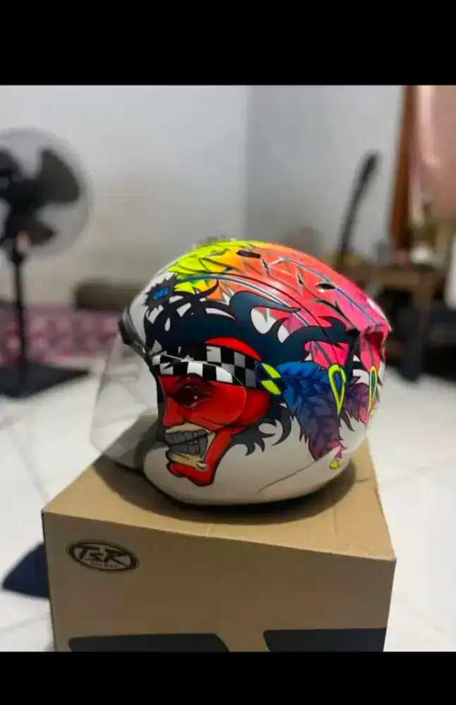 helm tsr ram 4 russel white