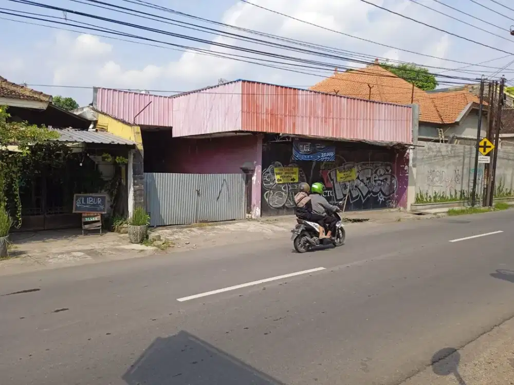 Ruko dijual di Jl Kebangkitan Nasional Penumping Solo dekat Museum Keris cocok untuk cafe dan kuliner