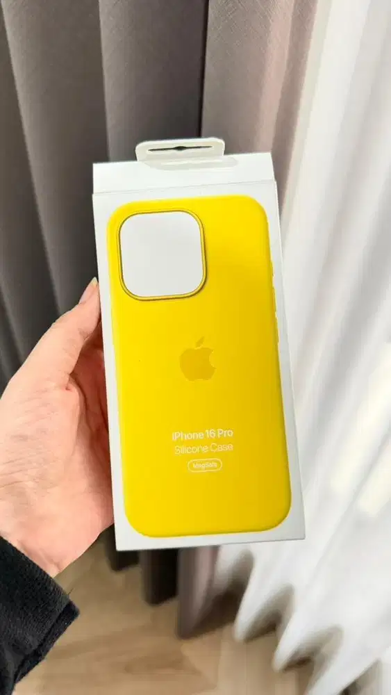 Case Iphone 16 Pro starfuit Ori Ibox