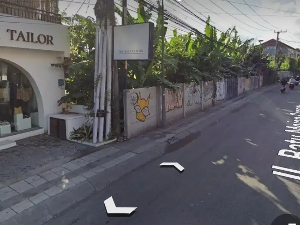 tanah pinggir jalan dekat pantai bagus